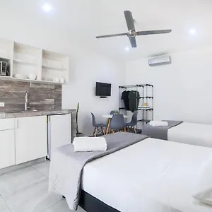 almond-suites.allrivieramayahotels.com/